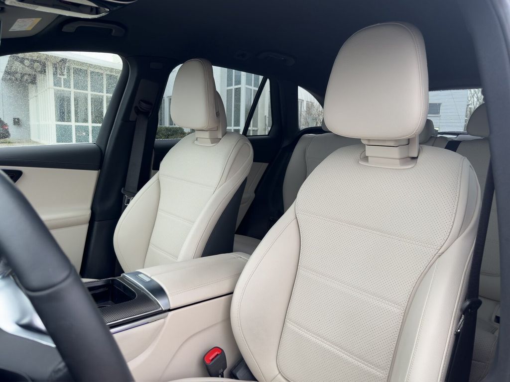 Mercedes-Benz GLC 300 2024