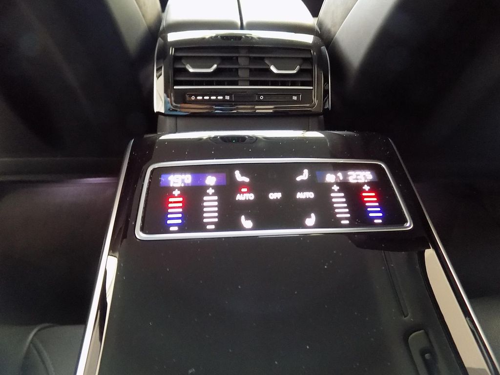Audi A8 2021