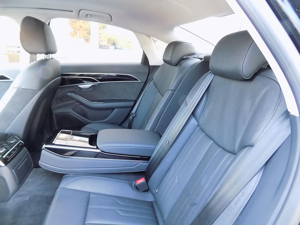 Audi A8 2021
