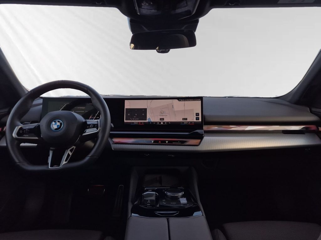 BMW i5 2025