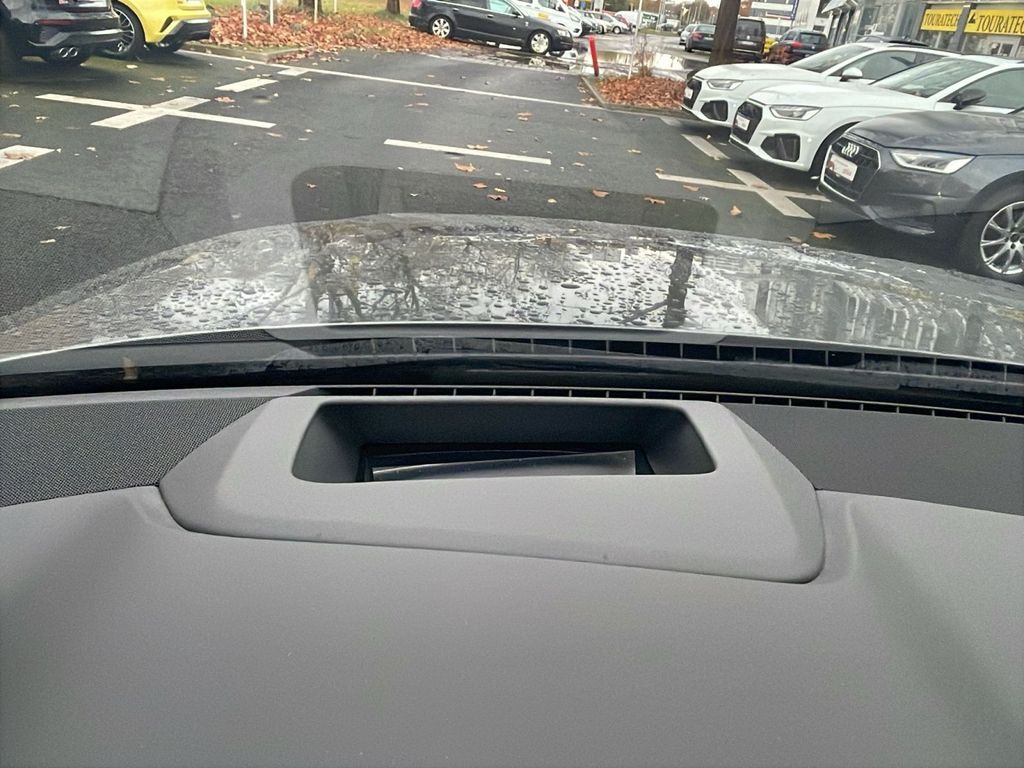 Audi A8 2023