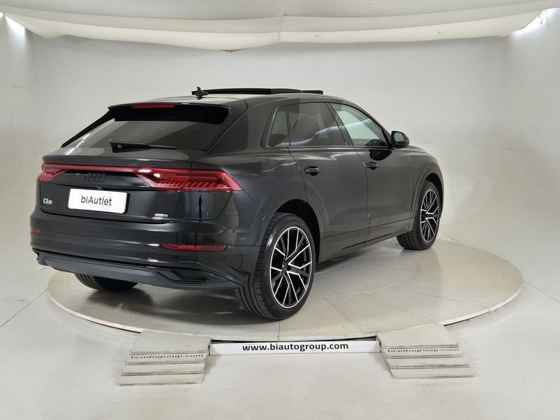Audi Q8 2023