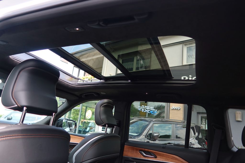 Jeep Grand Cherokee 2023