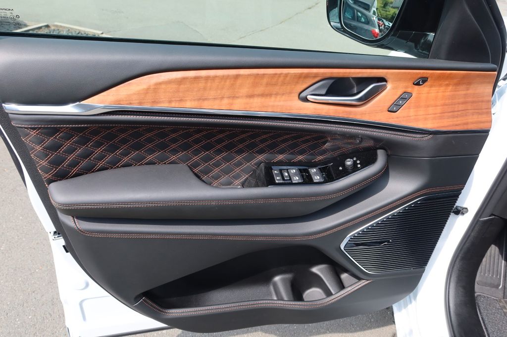 Jeep Grand Cherokee 2023