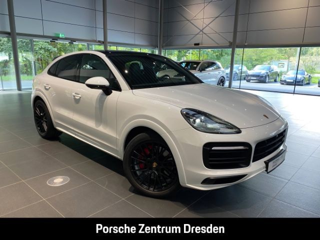 Porsche Cayenne 2022