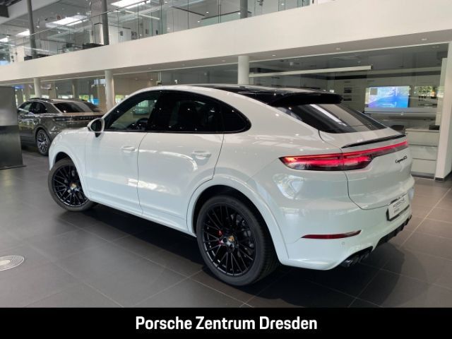 Porsche Cayenne 2022