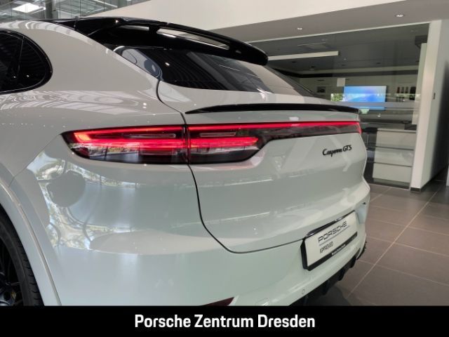 Porsche Cayenne 2022