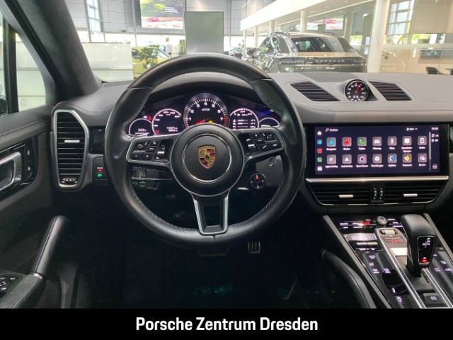 Porsche Cayenne 2022