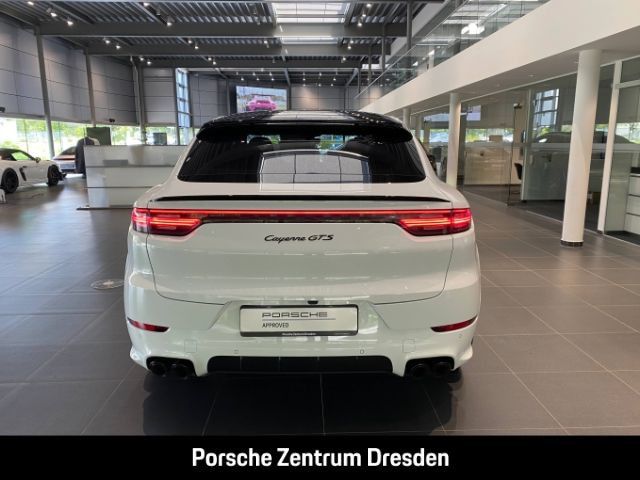 Porsche Cayenne 2022