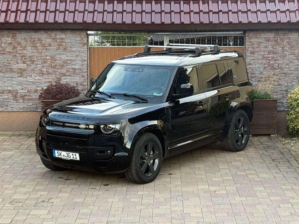 Land Rover Defender 2023