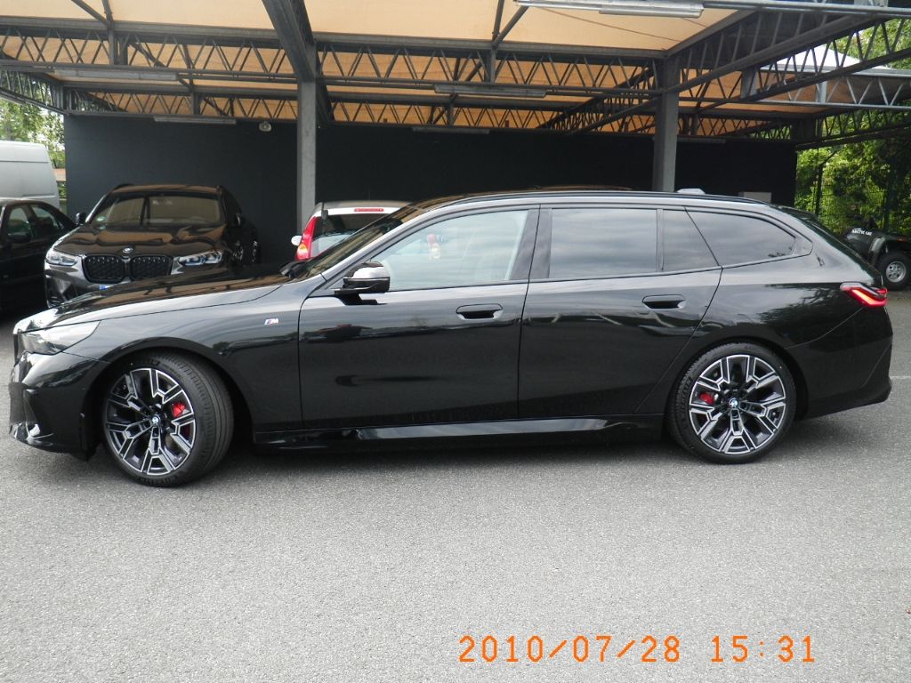 BMW i5 2025
