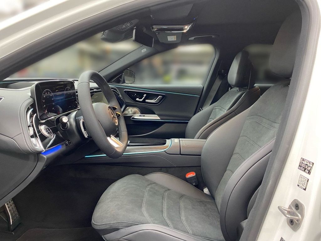 Mercedes-Benz E 300 2025