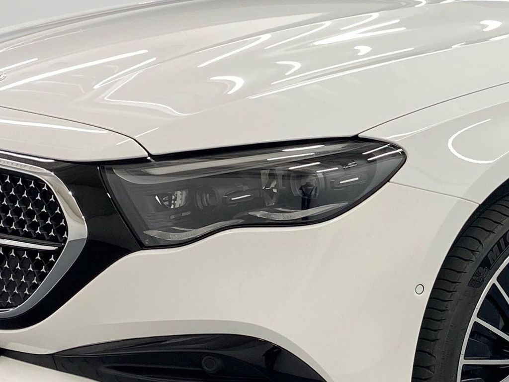 Mercedes-Benz E 300 2025