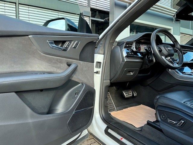 Audi RSQ8 2023