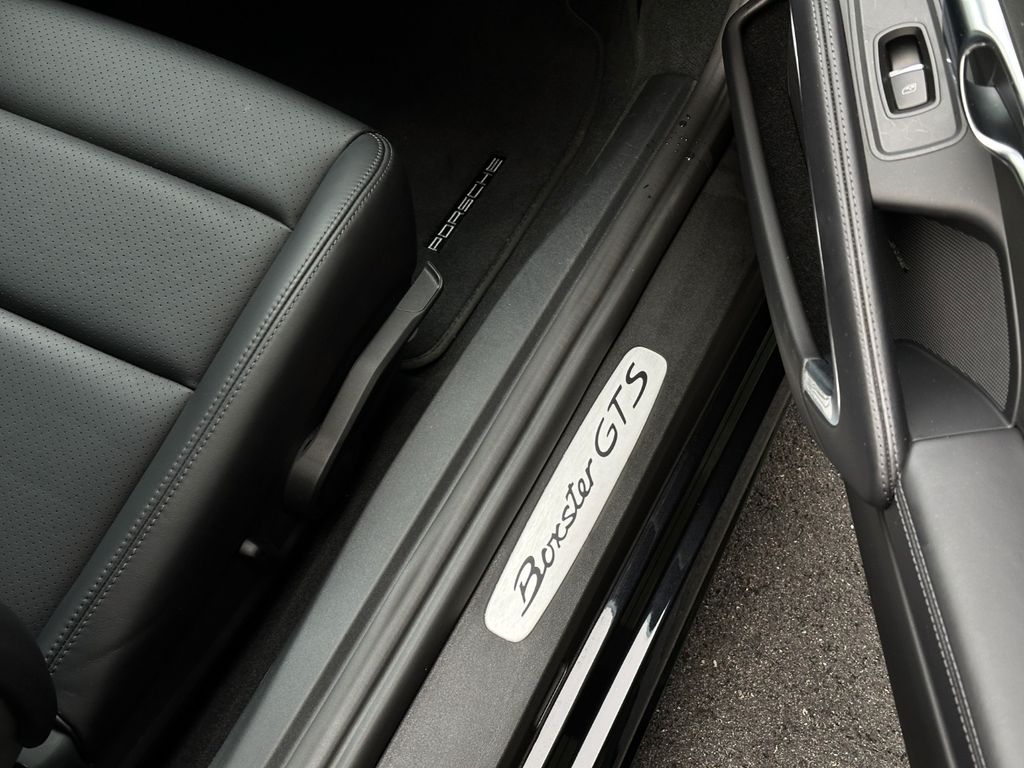 Porsche Boxster 2024
