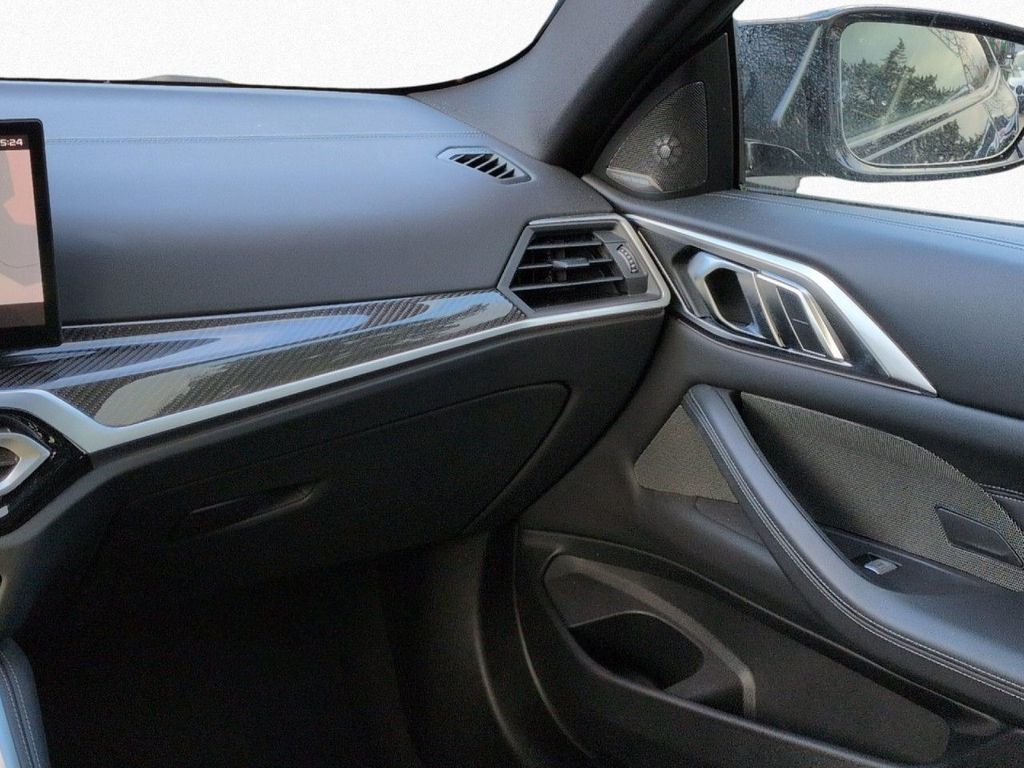 BMW M4 2024