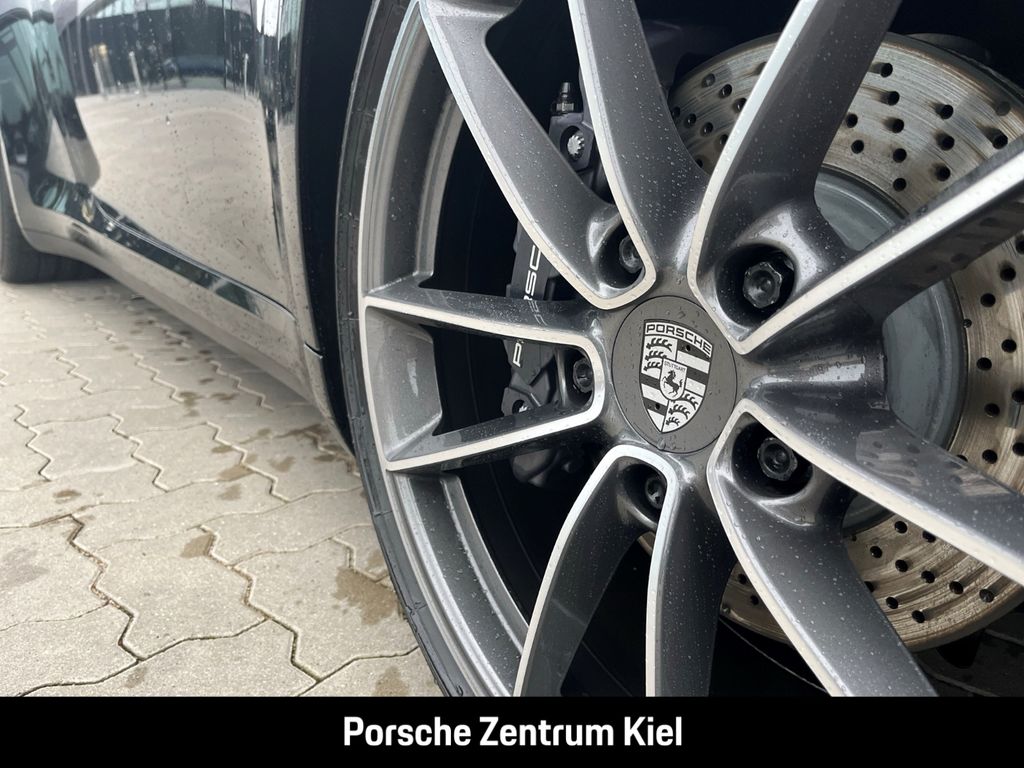 Porsche 992 2021