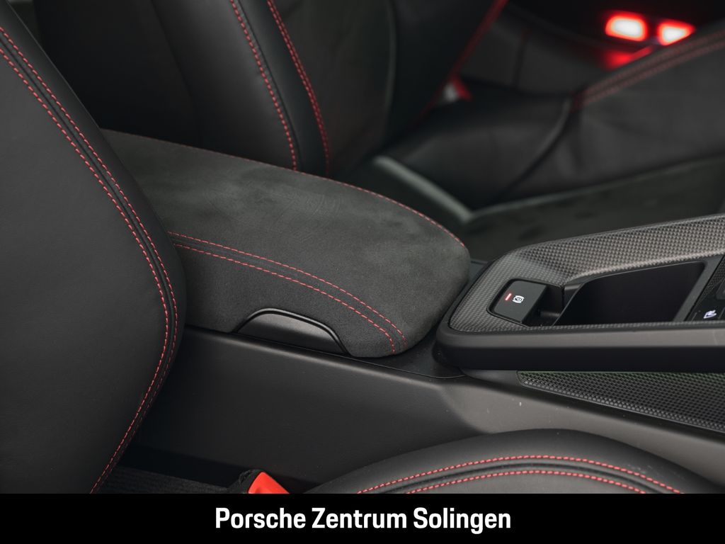Porsche 992 2024