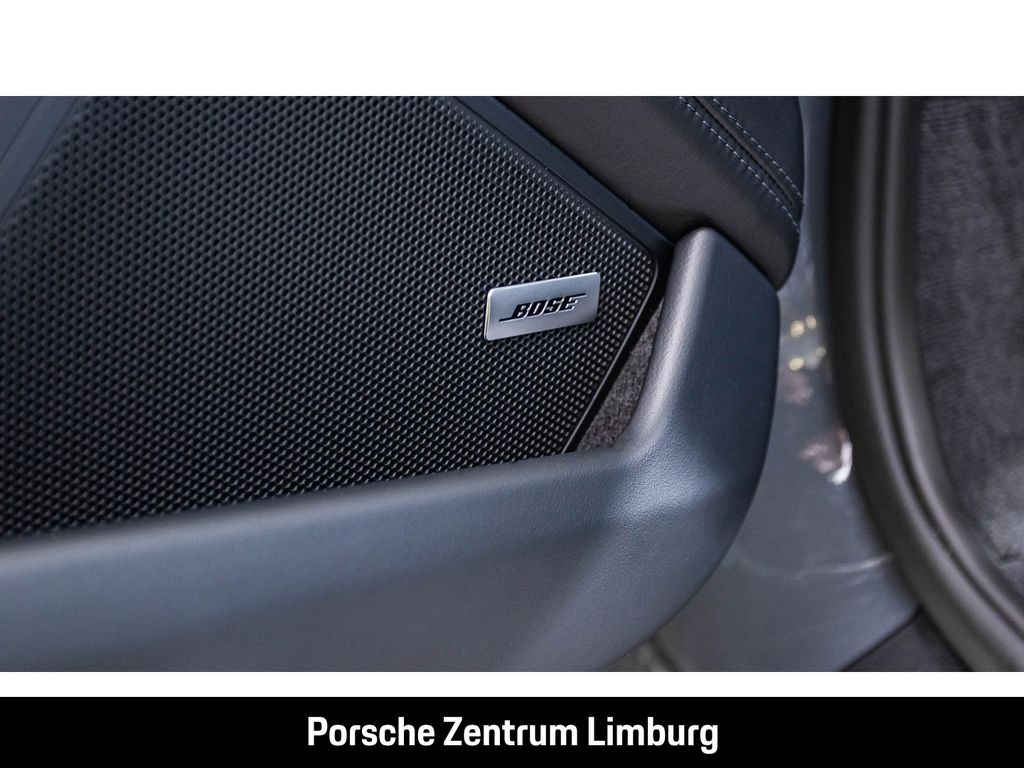Porsche 992 2024