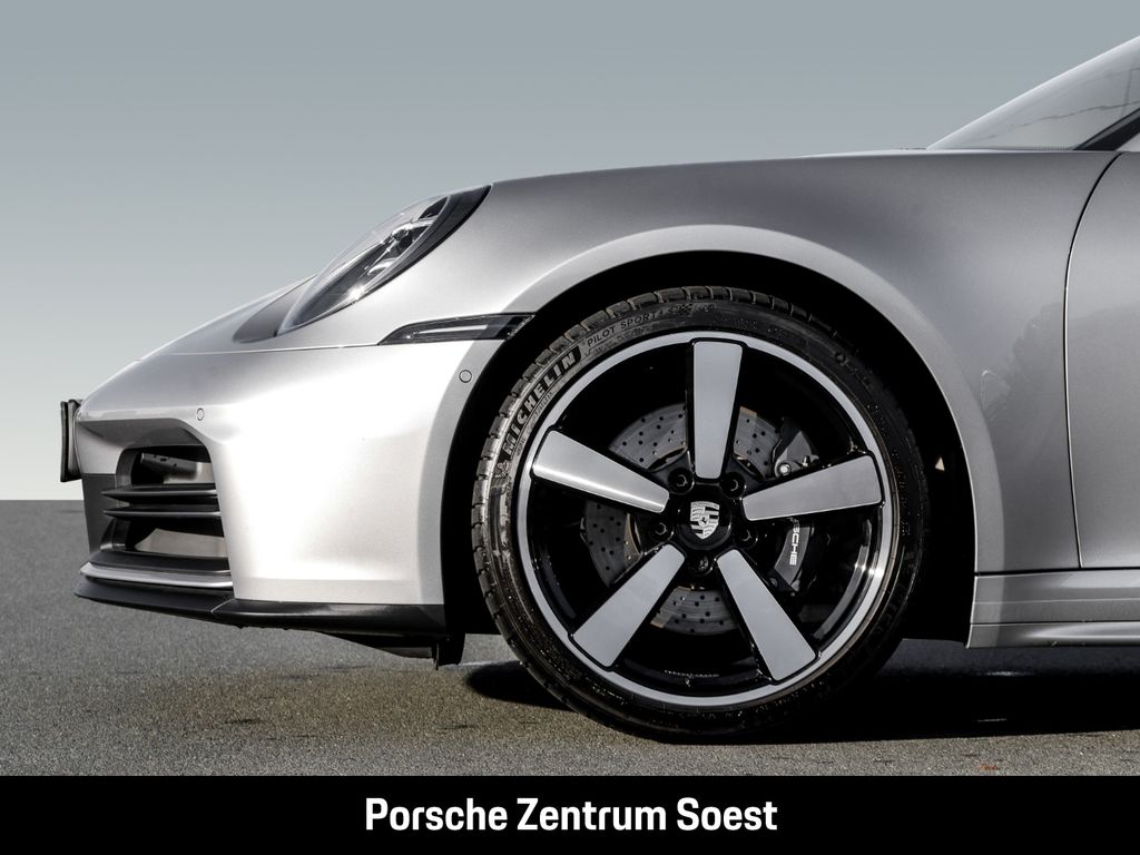 Porsche 992 2025