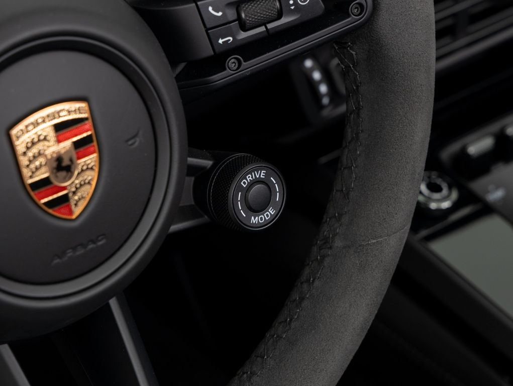 Porsche 992 2023