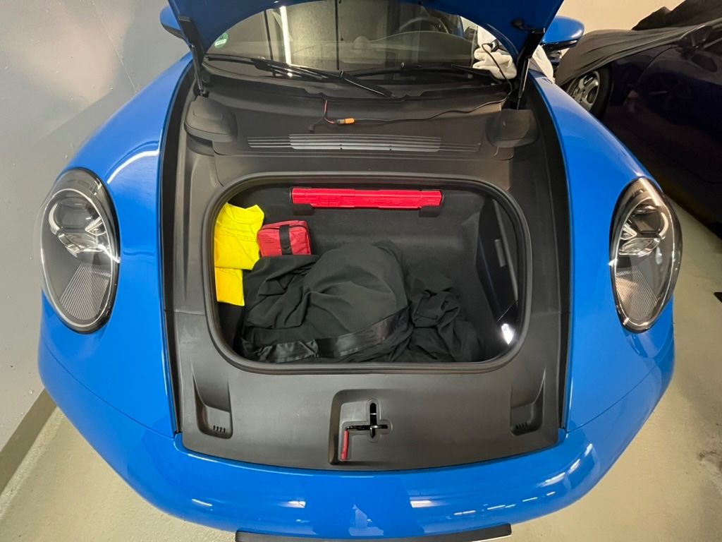 Porsche 992 2023