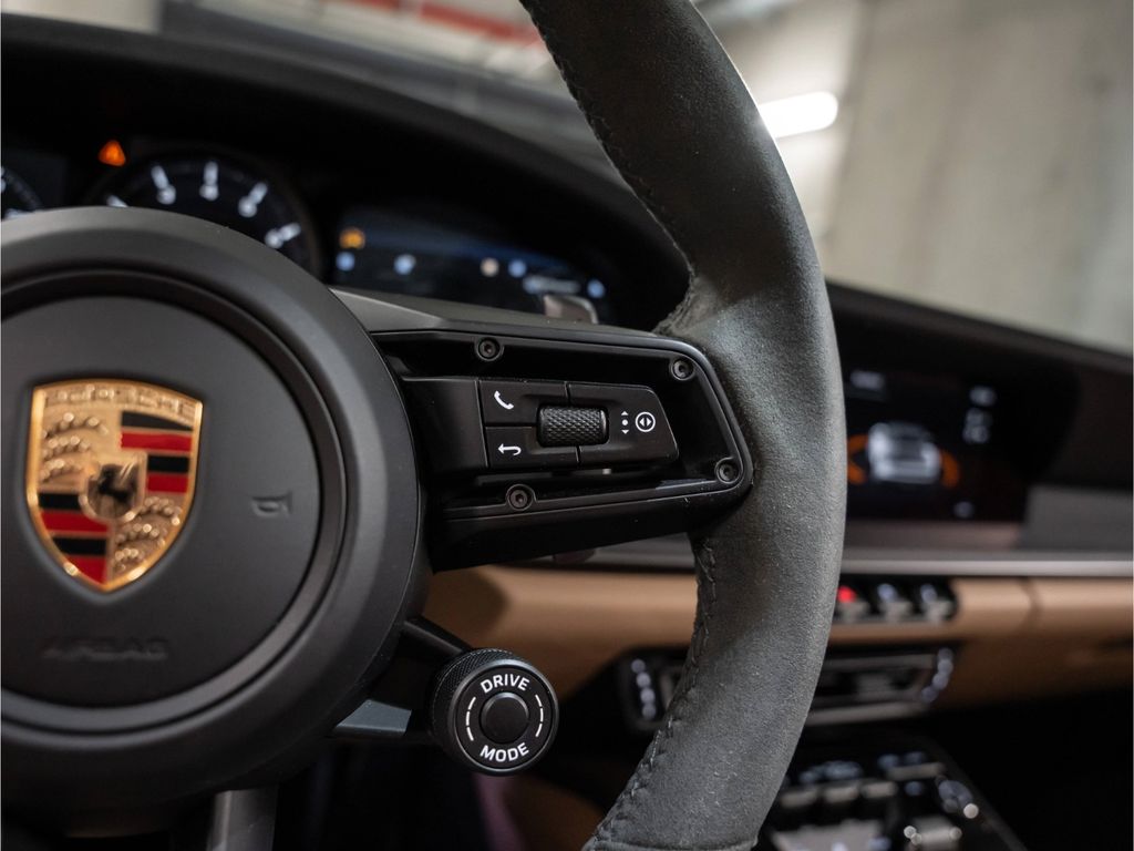 Porsche 992 2024