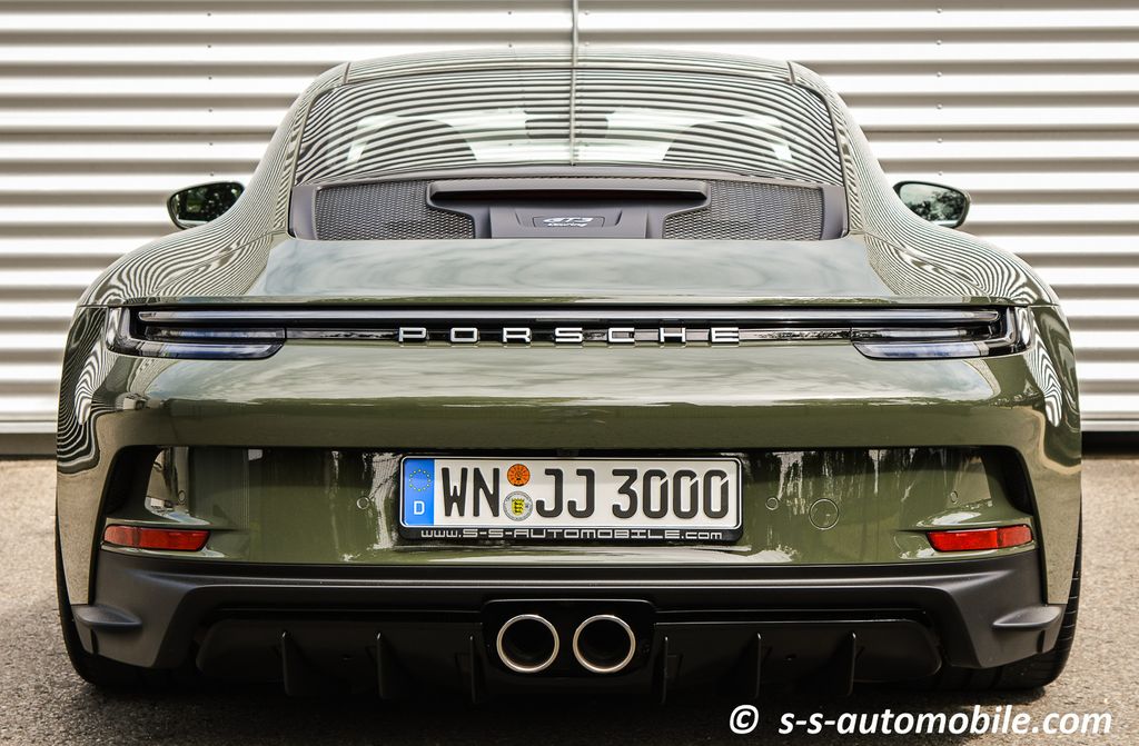 Porsche 992 2022