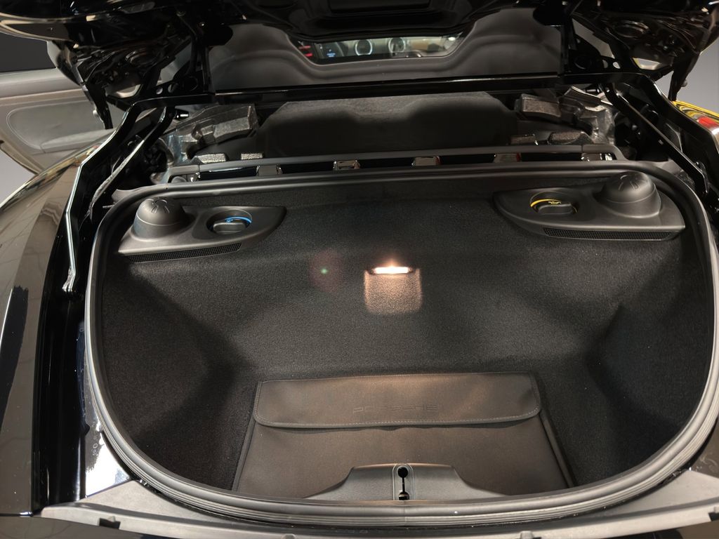 Porsche Boxster 2025