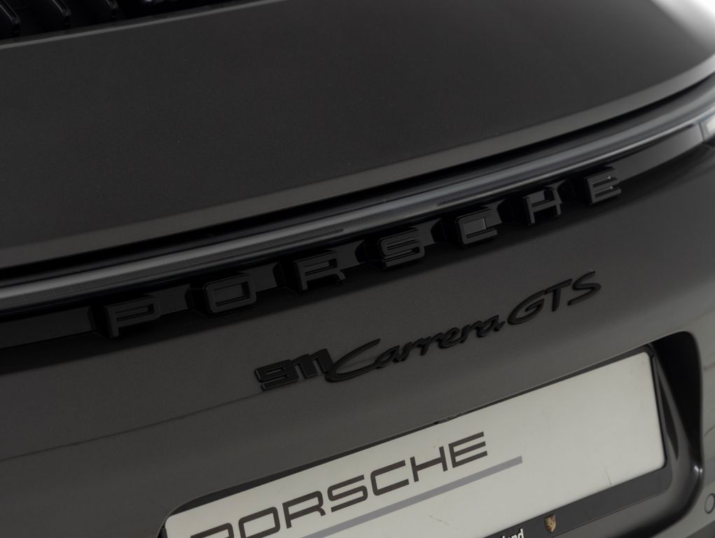 Porsche 992 2023