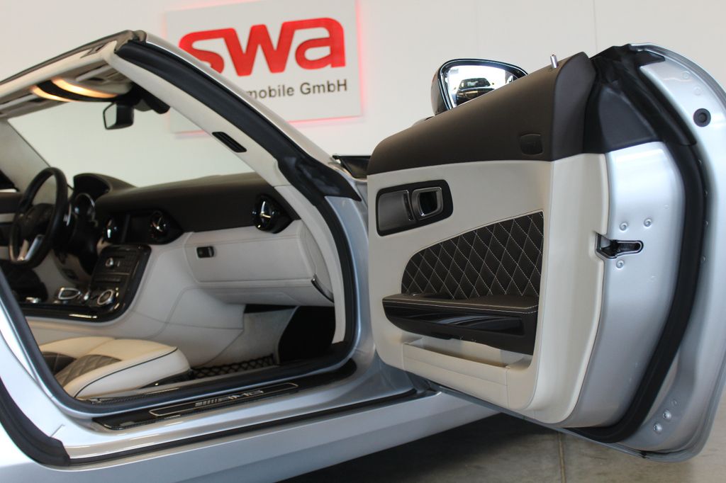 Mercedes-Benz SLS AMG 2013