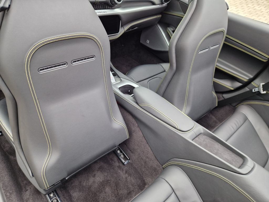 Ferrari Portofino 2023