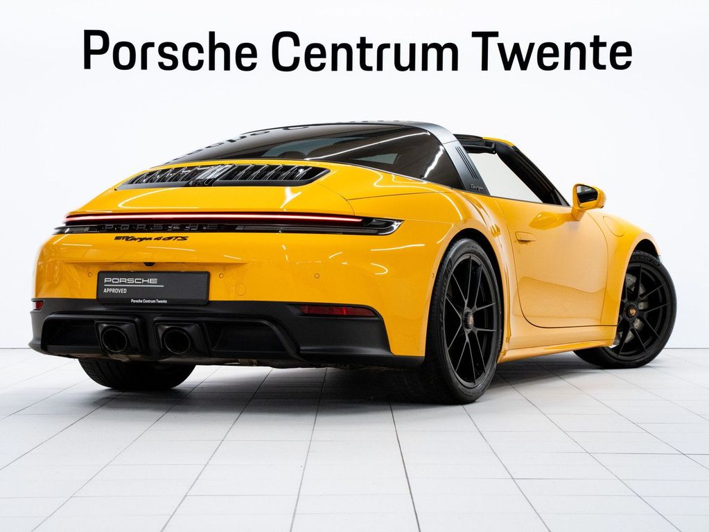 Porsche 992 2025