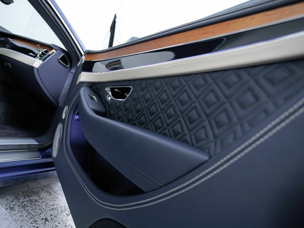 Bentley Continental 2023