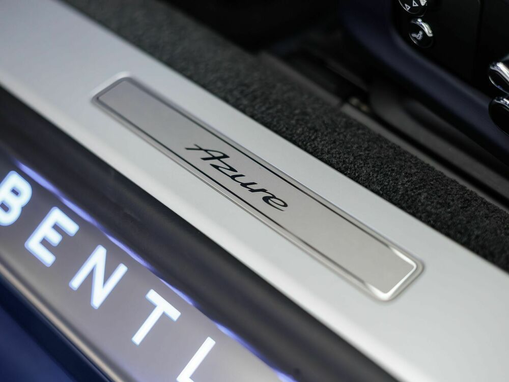 Bentley Continental 2023