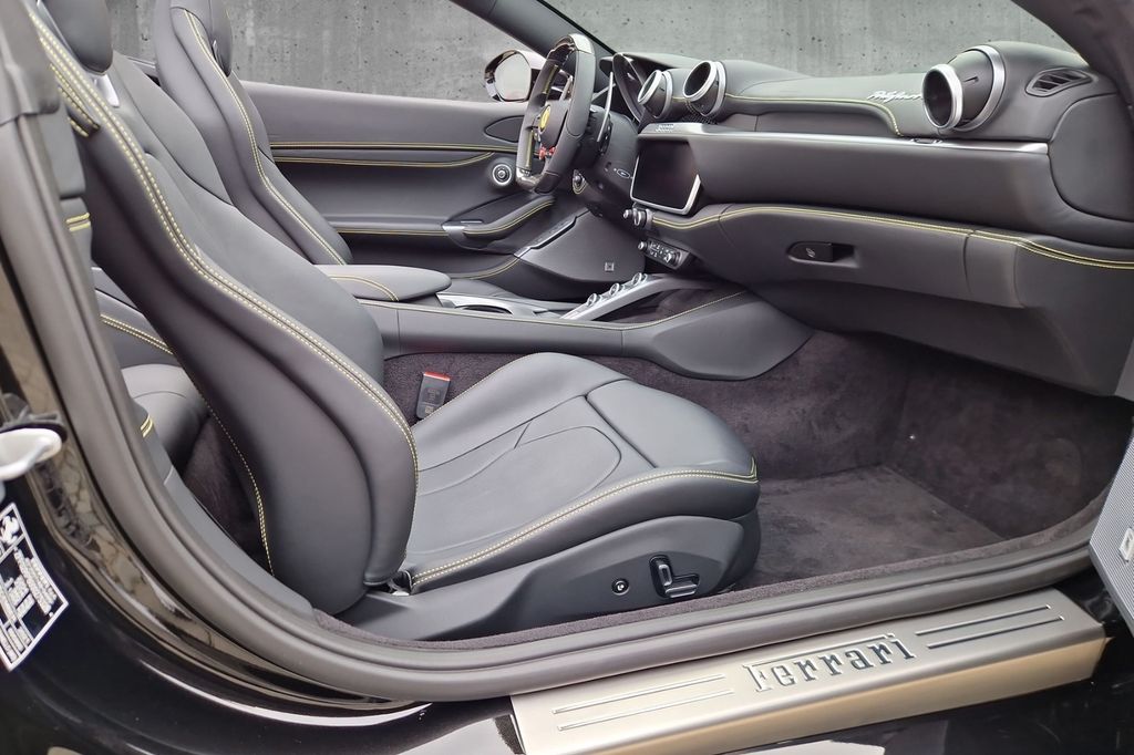 Ferrari Portofino 2023