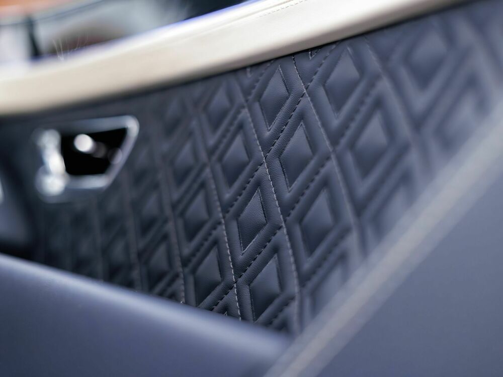 Bentley Continental 2023