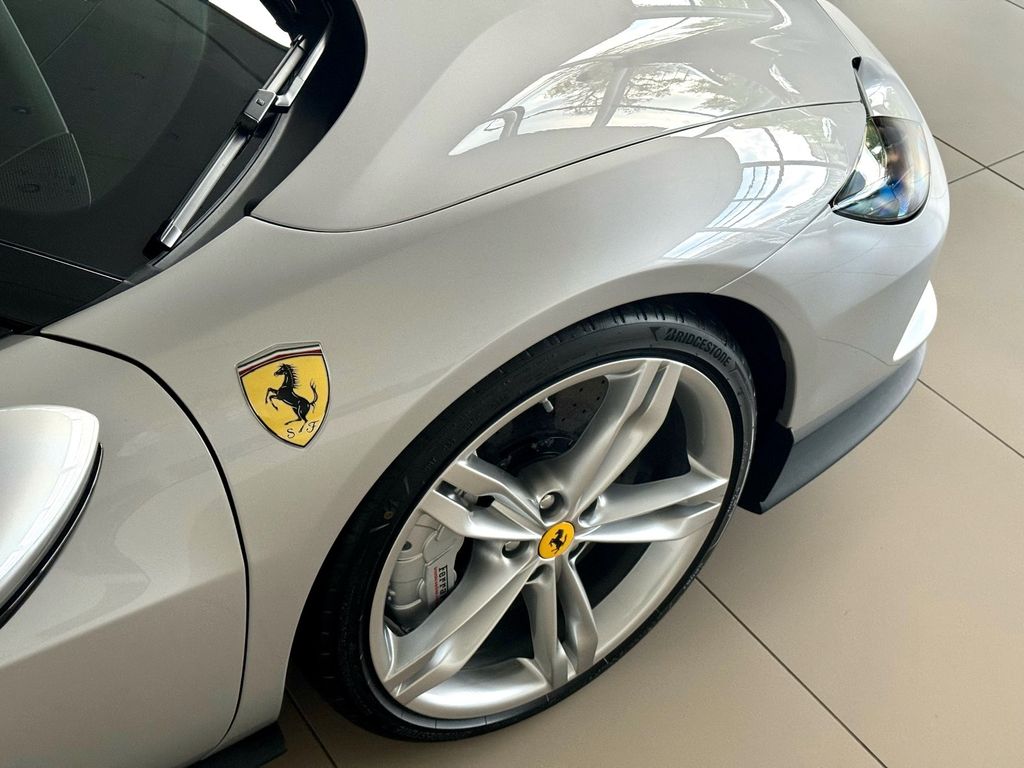 Ferrari 296 GTB 2024