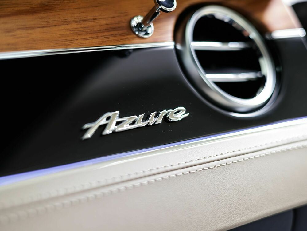 Bentley Continental 2023