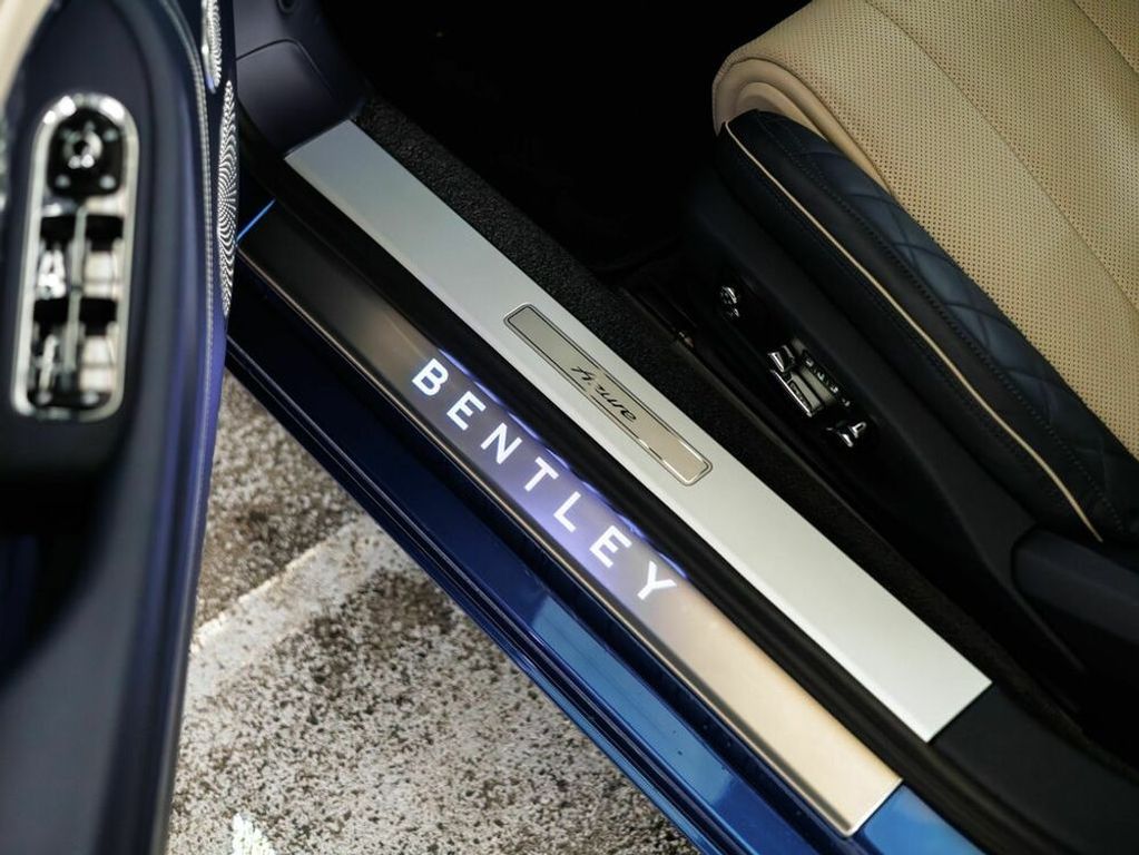 Bentley Continental 2023