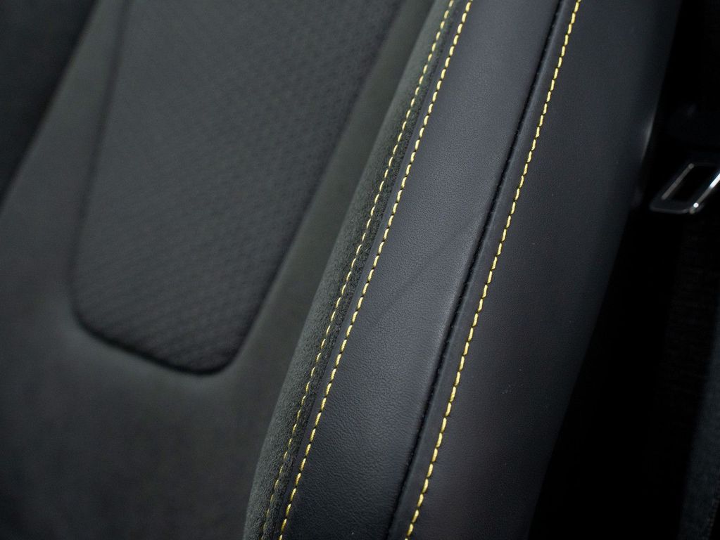 Porsche 992 2025