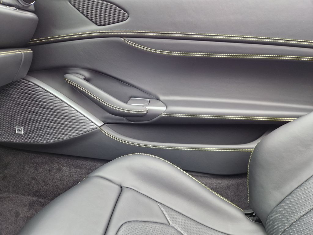 Ferrari Portofino 2023