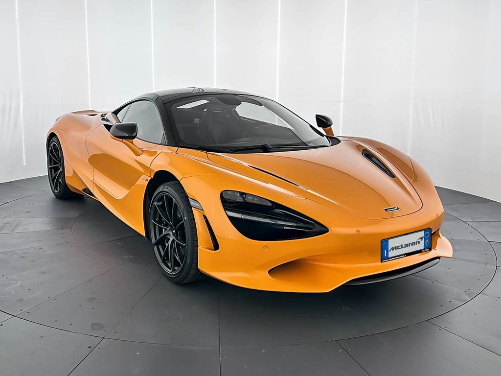 McLaren 750S 2025