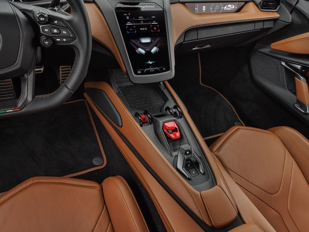 Lamborghini Revuelto 2024