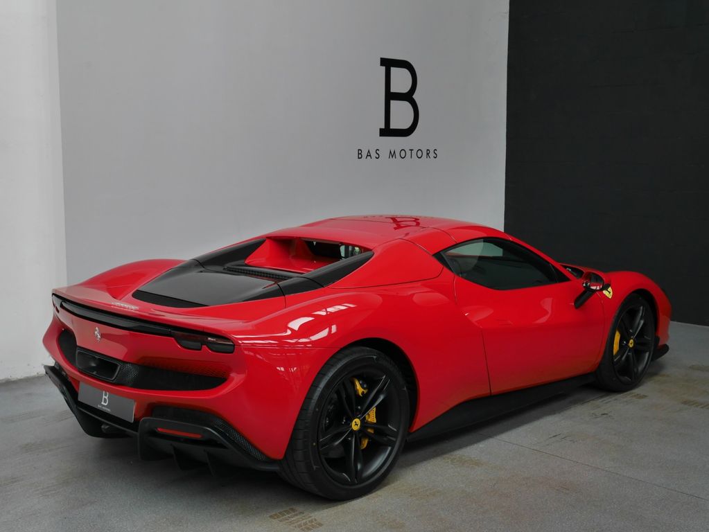 Ferrari 296 GTS 2025