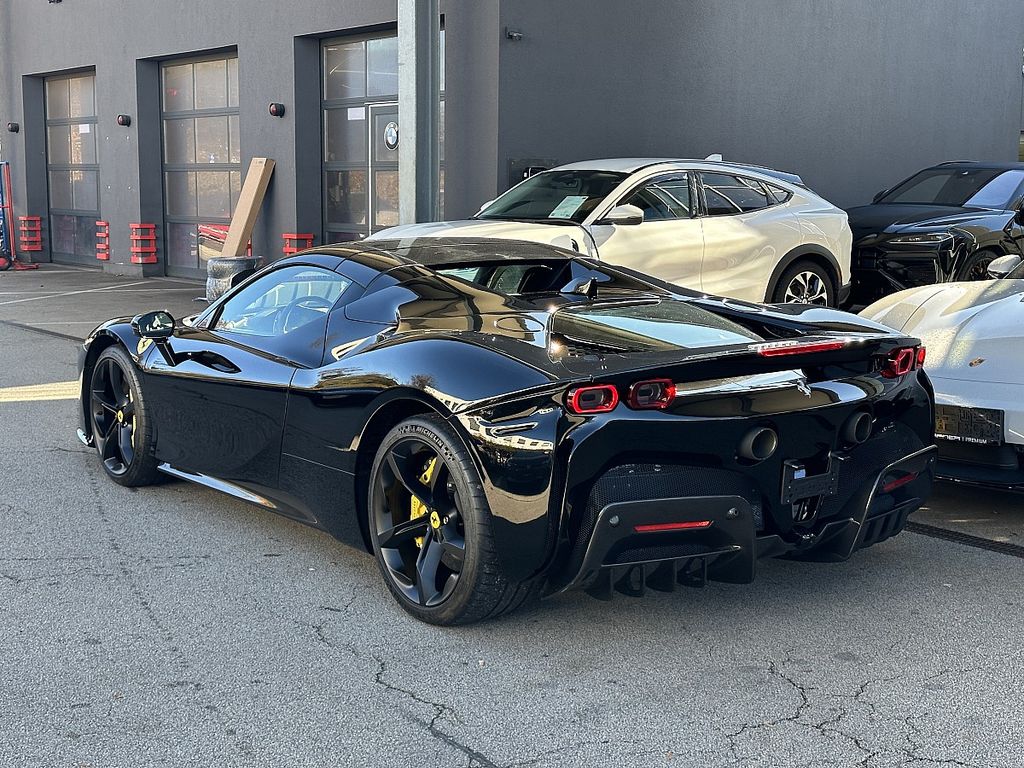 Ferrari SF90 2024