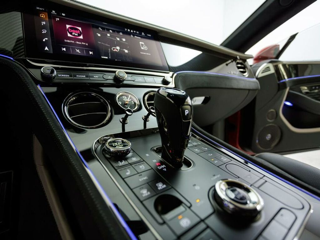 Bentley Continental 2024