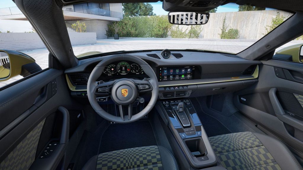 Porsche 992 2025