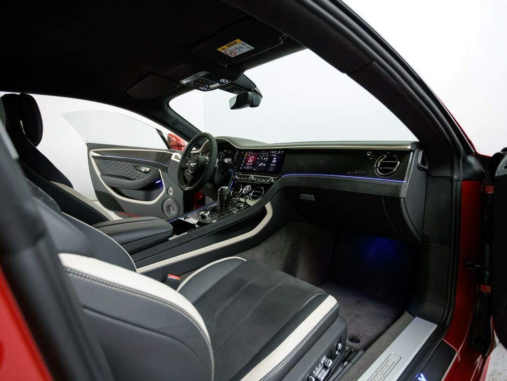 Bentley Continental 2024