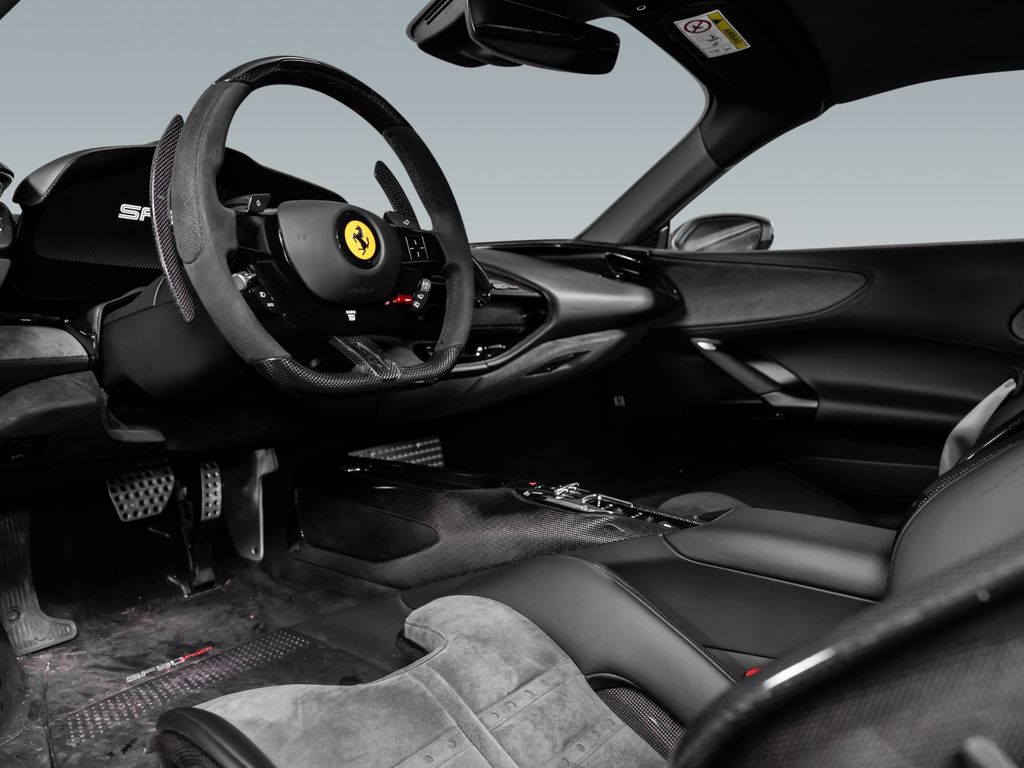 Ferrari SF90 2023